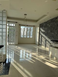 Bán nhà mặt tiền Linh Xuân, Đường 6, DT 143m2 ngang 6.6m. Cạnh làng ĐH, cho thuê 18 triệu/tháng